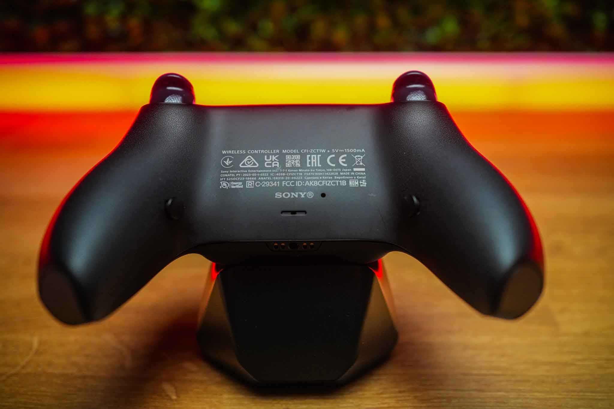 Quick Ships Scarlet Pro Cinch PS5