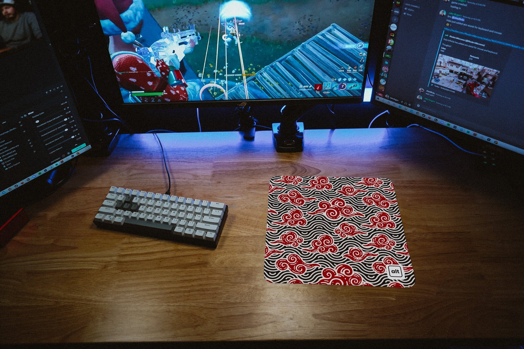 Red Anime Clouds Mousepad - Cinch Gaming